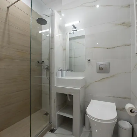 Rob Venture At The Of Apartamento Atenas